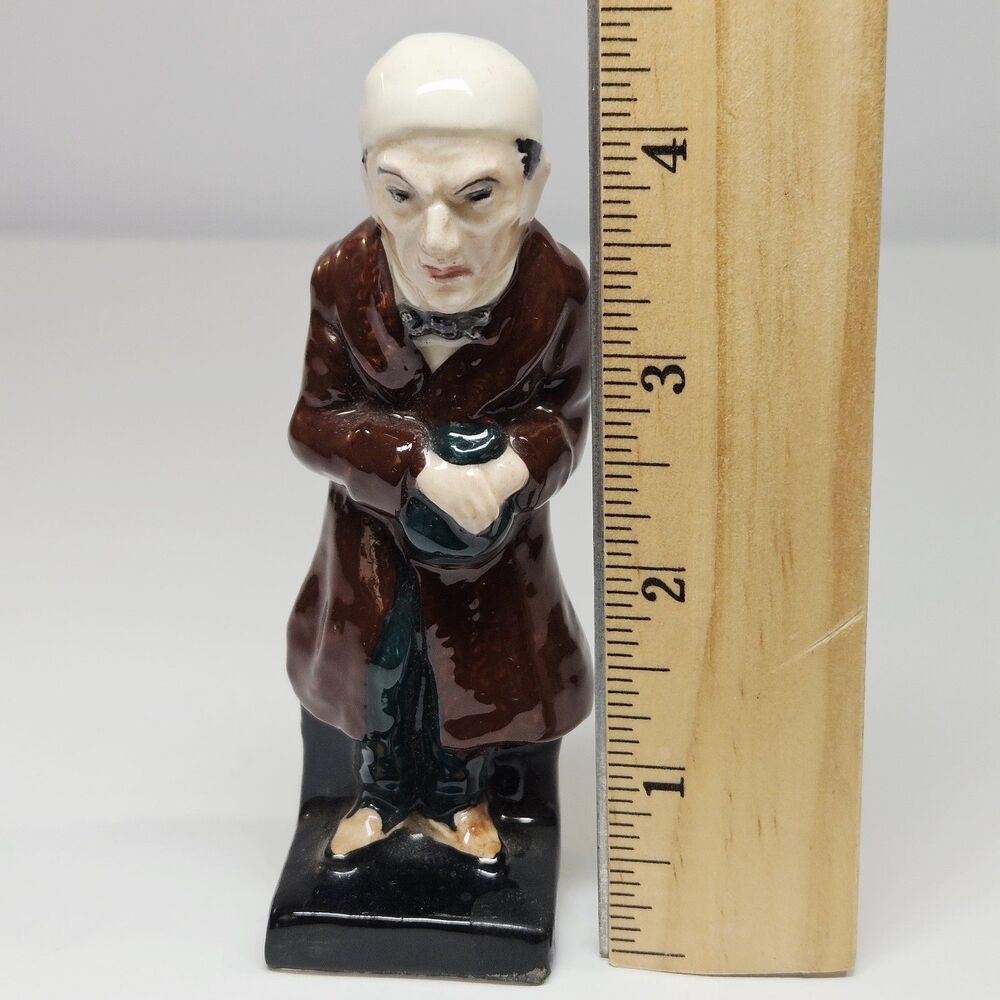 Vtg Scrooge Royal Doulton ManFigurine Charles Dickens A Christmas Carol 3D Decor - Picture 7 of 12